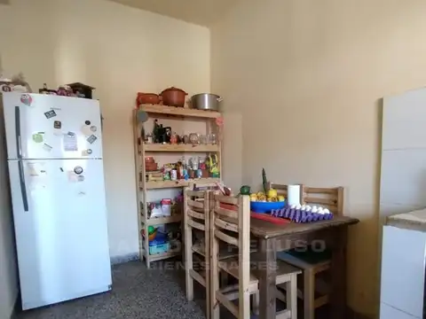 VENTA CASA 3 AMBIENTES Y DEPARTAMENTO 2 AMBIENTES. SAN ANTONIO DE PADUA, MERLO. ZONA OESTE. BUENOS AIRES