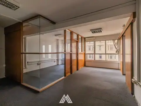 Venta de funcional oficina en el Centro 