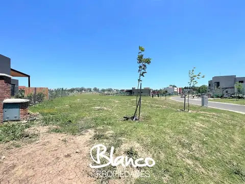 PILAR DEL ESTE - SANTA LUCÍA -