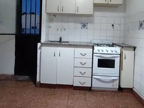 Depto Tipo Casa en Venta en Villa Ballester, USD 41.500