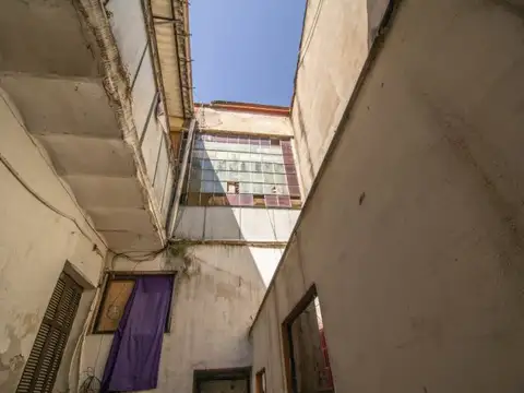 Casa con dos entradas. PB y 1ER PISO - 472m² - Almagro- Hotel familiar/Pensión