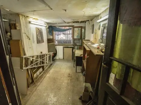 Casa con dos entradas PB y 1er Piso - 472m² - Almagro- Hotel familiar/Pensión - Escuchan oferta...