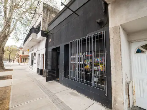 Local en Venta 85 años