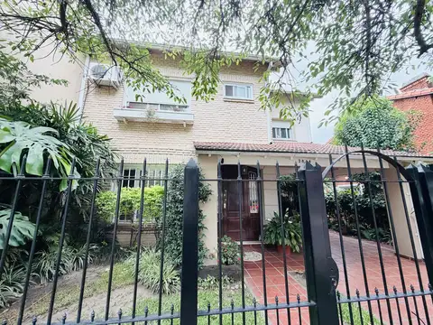 Casa en Martinez - 5 ambientes  con pileta y jardin