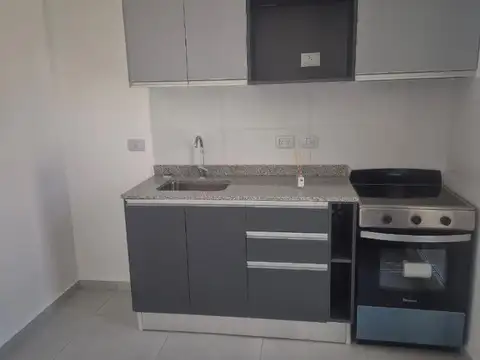 Departamento en Alquiler en Cipolletti, $ 800.000