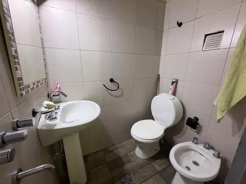1 Ambiente Semireciclado al frente en Zona Aldrey