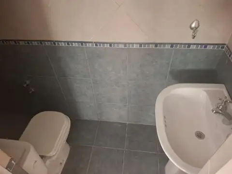 Depto Tipo Casa en Alquiler en Cipolletti, $ 2.200.000
