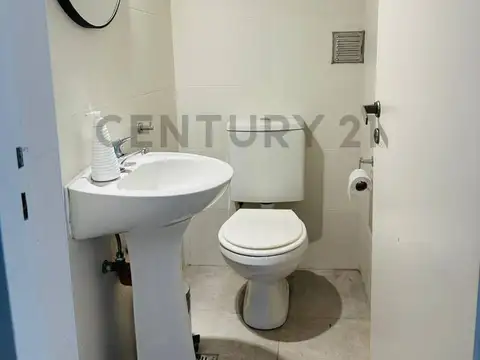 Casa 6 ambientes con 3 baños