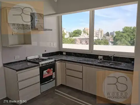 Domingo French al 100