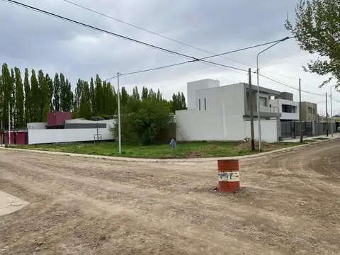 Venta terreno en B° El Floreal Plottier