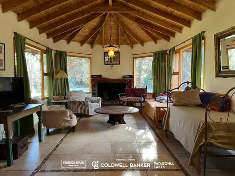 Casa 4 ambientes con 2 baños