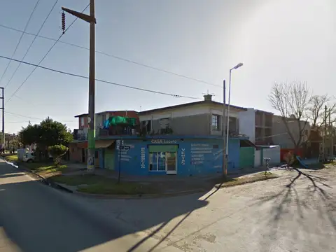 CASA + DEPTO + LOCAL COMERCIAL EN ESQUINA DE GRAND BOURG