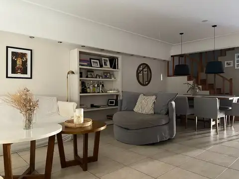 Casa en Venta en Villa Pueyrredon, USD 650.000