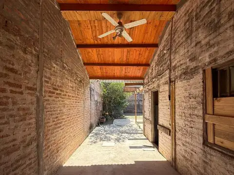 Casa 3 ambientes con 1 baño