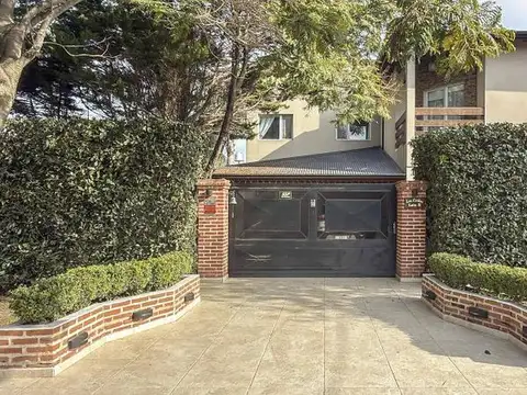 CASA EN VENTA EN LA FLORIDA, ZÁRATE | APTA CRÉDITO | CON ESCRITURA | SIN EXPENSAS