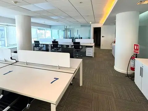 Oficina en Alquiler en Montevideo, USD 6.400