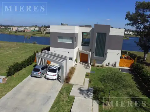 Casa en venta a la laguna área 5 San Matias