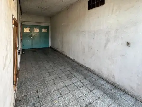 Casa en venta en Villa Ballester!