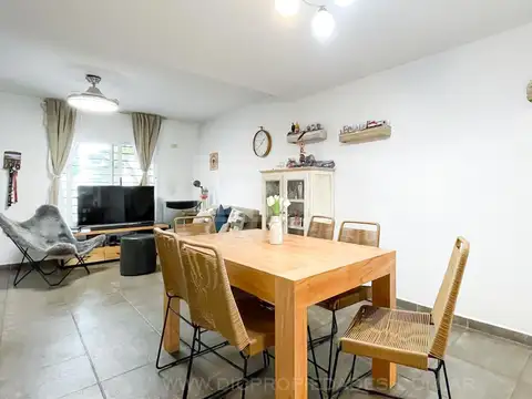 Casa en Venta en Olivos Maipu/Uzal, USD 250.000