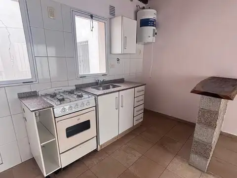 Departamento en Alquiler en Temperley, $ 480.000