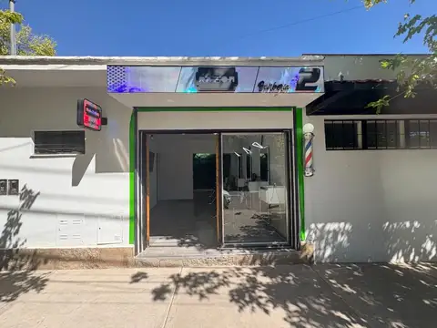 VENTA ESQUINA LOCALES COMERCIALES - LUJAN