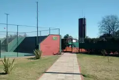 Actividades deportivas futbol, golf, tenis, basquet, hockey, equitacion en Golfer's Country Club en Antartida Argentina 520 en Pilar, Buenos Aires