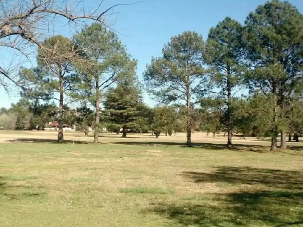 Áreas comunes piscina, gimnasio, club-house, juegos en Golfer's Country Club