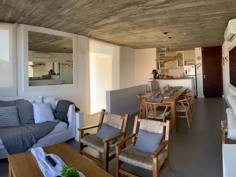 Departamento 4 ambientes con 3 baños