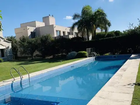 Casa en Venta de 5 dormitorios