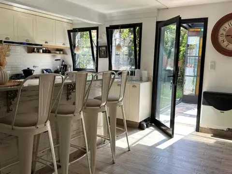 -OPORTUNIDAD- CASA 4 AMBIENTES CON QUINCHO - JARDIN