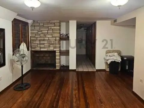 Casa en Alquiler 50 años