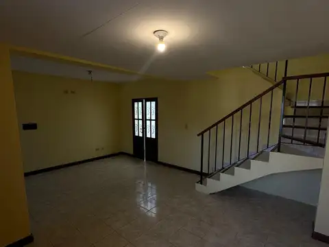 Dúplex en alquiler c/ cochera en Grand Bourg, Salta