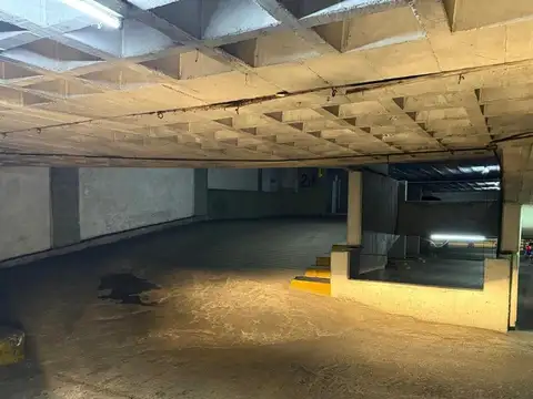 VENTA COCHERA EN B° CENTRO SOBRE AV. CHACABUCO