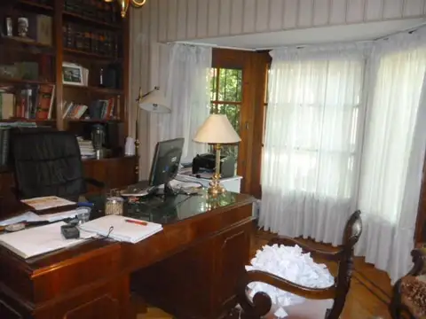 Excelente chalet  sobre lote de 930 m2