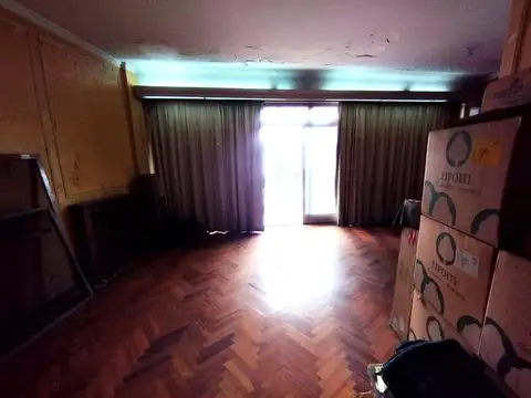 PISO T/CASA C/DEP Y S/EXPENSAS EN AV. CABILDO AL 4600 - FTE