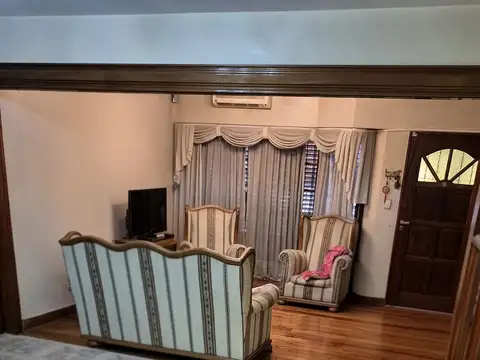 Casa en Venta en Monte Castro, USD 450.000