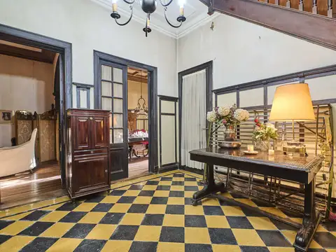 Casa 5 ambientes con 2 baños
