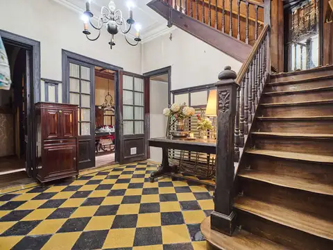 CASA CON PATiO Y TERRAZA EN VENTA BELGRANO