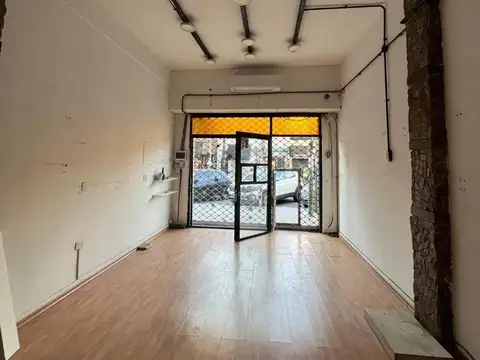 Local en Alquiler en San Antonio de Padua, $ 700.000
