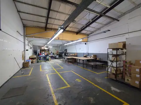 Galpon - Alquiler - Nueva Pompeya