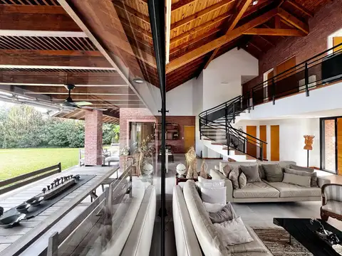 VENTA - CASA 6 AMBIENTES EN COUNTRY HACOAJ , TIGRE