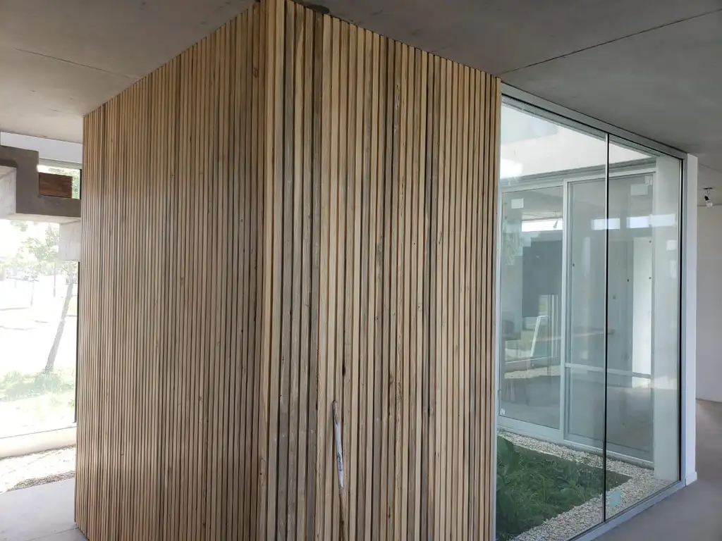 Casa - 190  m² Cubierta | 3 dormitorios | A Estrenar | 2 baños | 5 ambientes | 4 cocheras