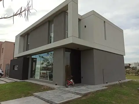 Casa en Venta - 3 dormitorios -