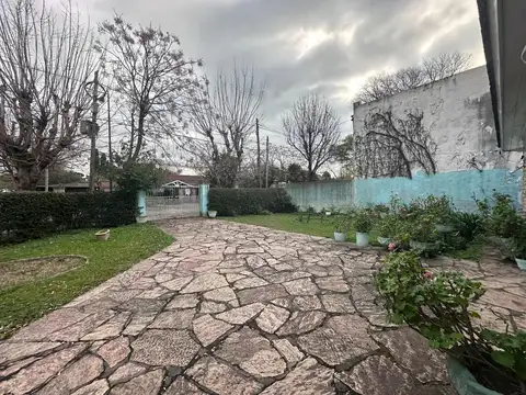 Casa en Venta con 5 cocheras