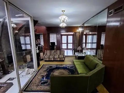 Casa 6 ambientes con 4 baños