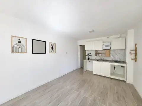 Baquero Lascano 3000, Piso 1