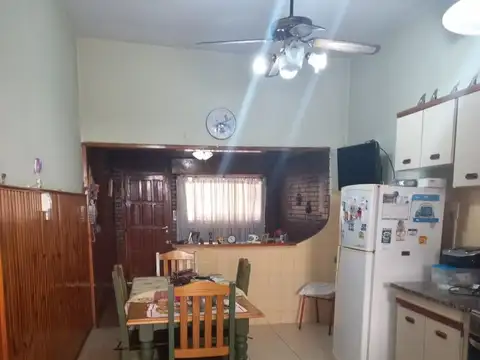 Casa - Venta - Argentina, Lanús - TACUARI 1860