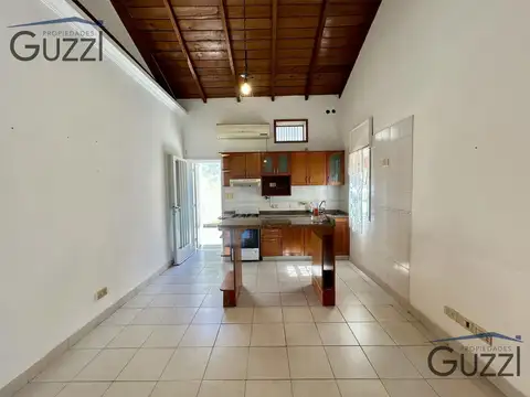 Depto Tipo Casa en Venta con 1 cocheras