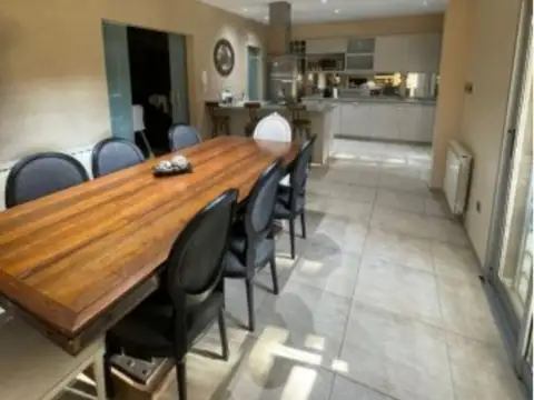 Casa en Venta en Ituzaingo, USD 440.000