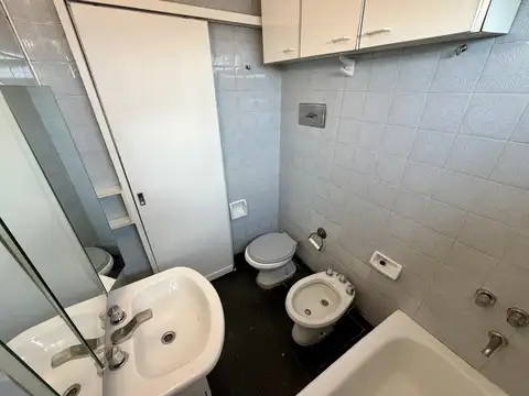 Departamento en Alquiler en Lomas De Zamora, $ 600.000